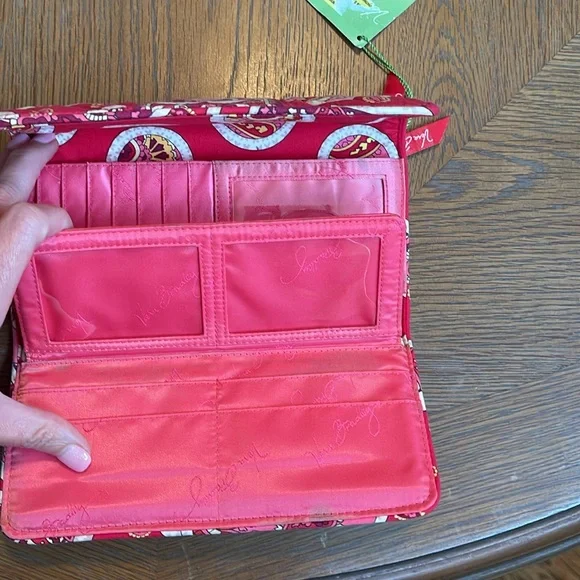 Vera Bradley Gallery Wallet - Picture 5 of 6